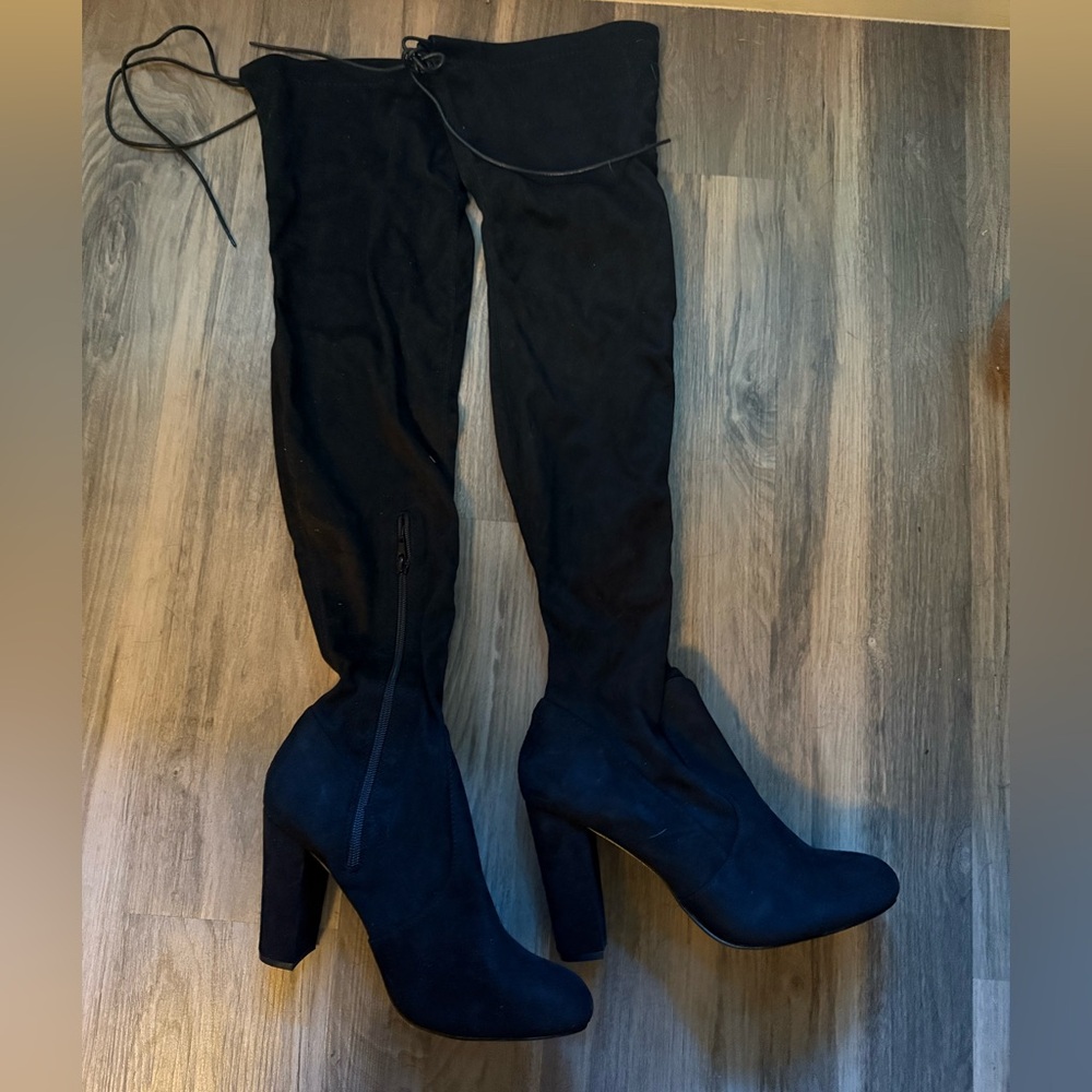 Elegant Black Women's Knee-High Boots